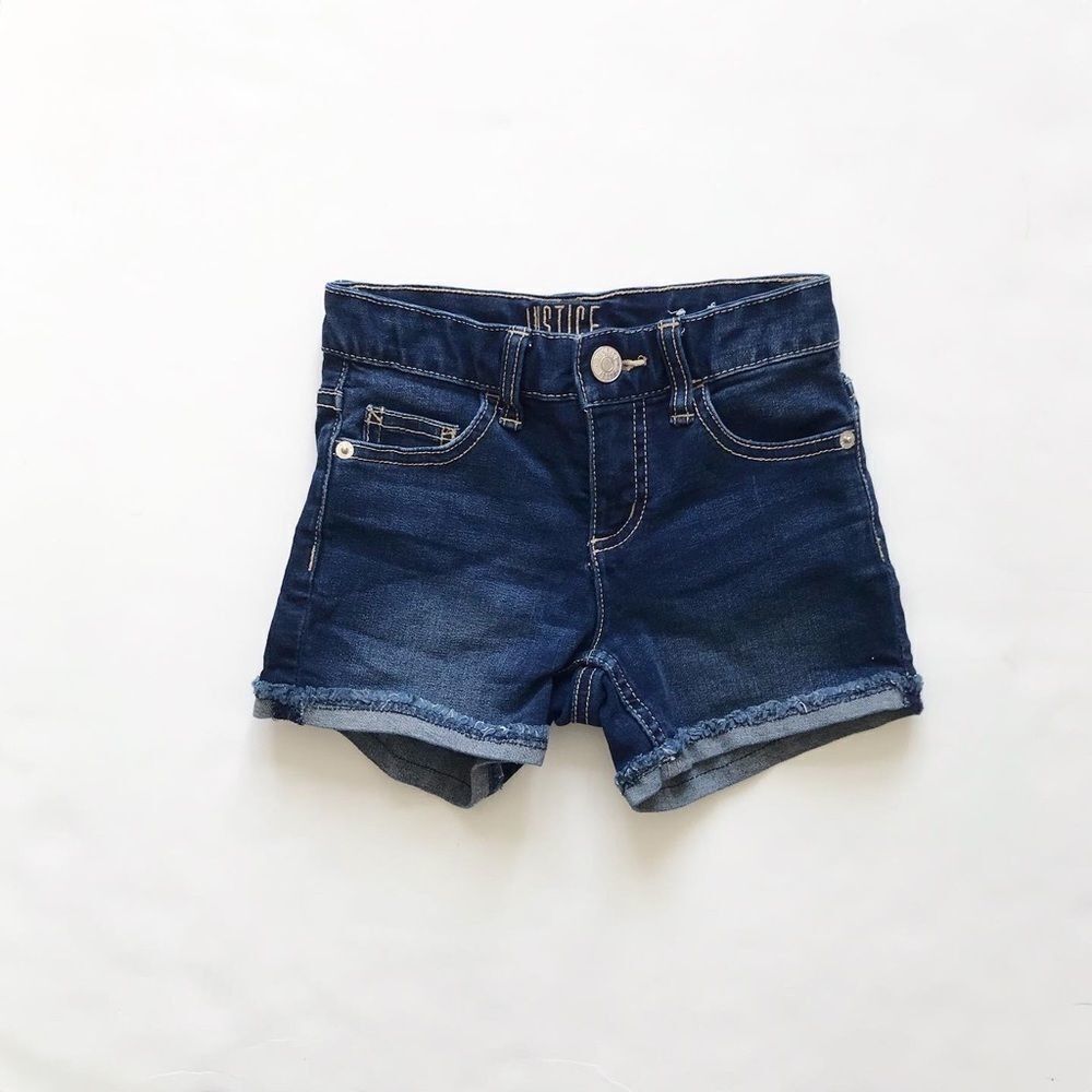 Justice dark wash roll up shorts EUC 10S